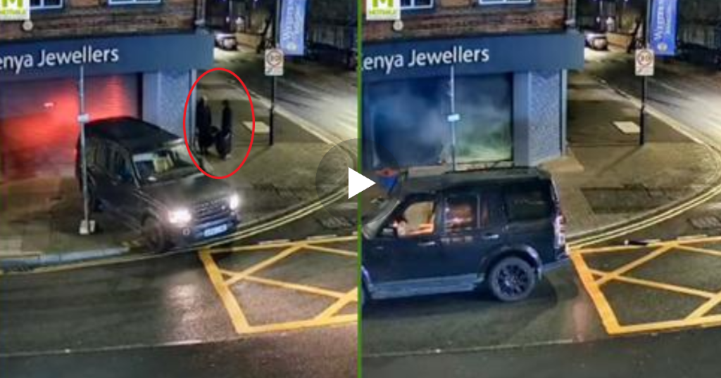 Banditë me “Range Rover” Vjedhje e rrall ne London , Kjo esht menyra se si ata thyen dyqanin..VIDEO