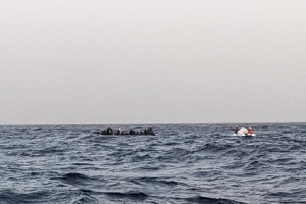9 të vdekur, 15 të zhdukur pas katastrofës me anijen në Mesdhe
